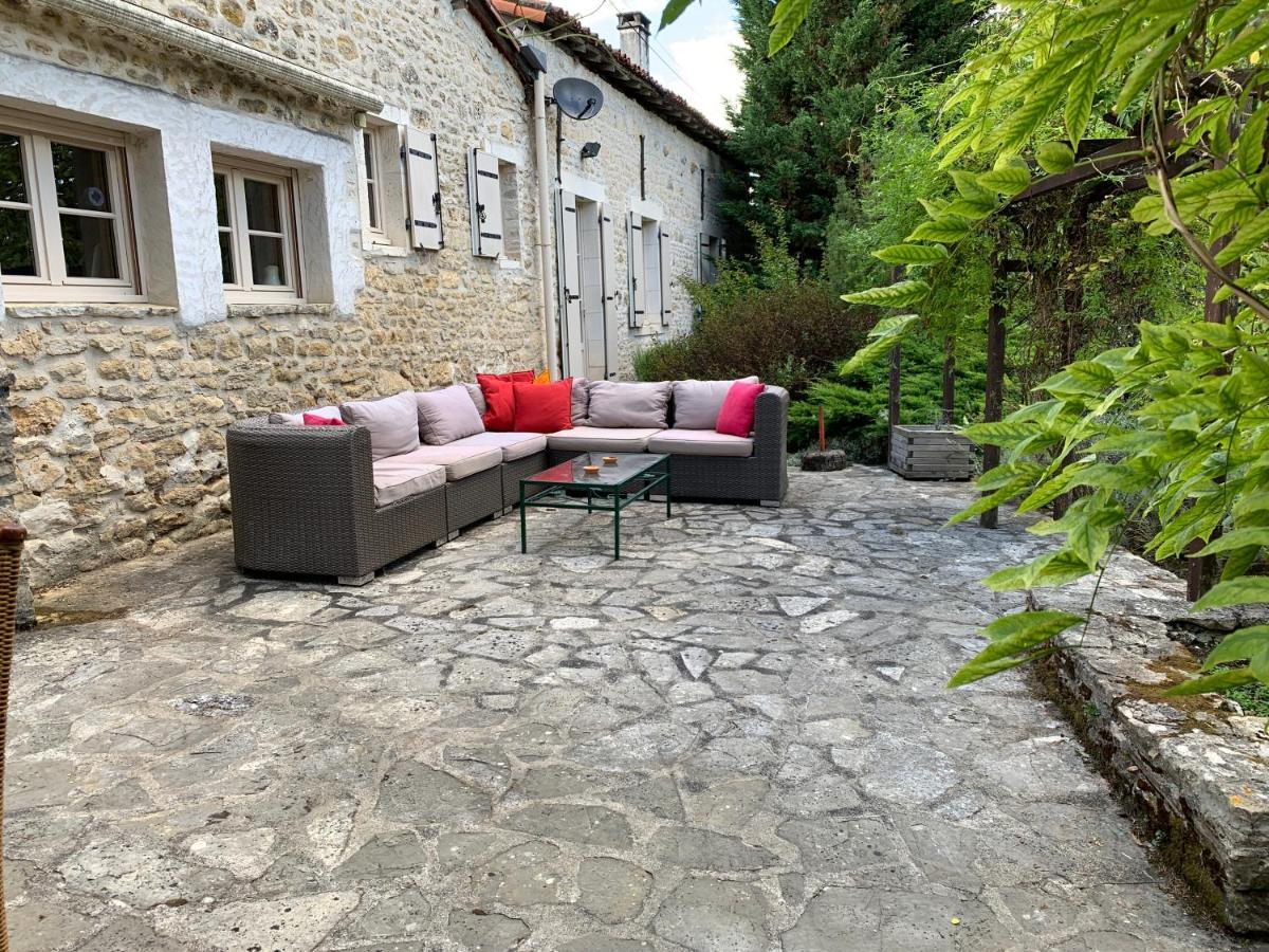 Uniquely Private Holiday Villa In The Charente Puyreaux Kültér fotó