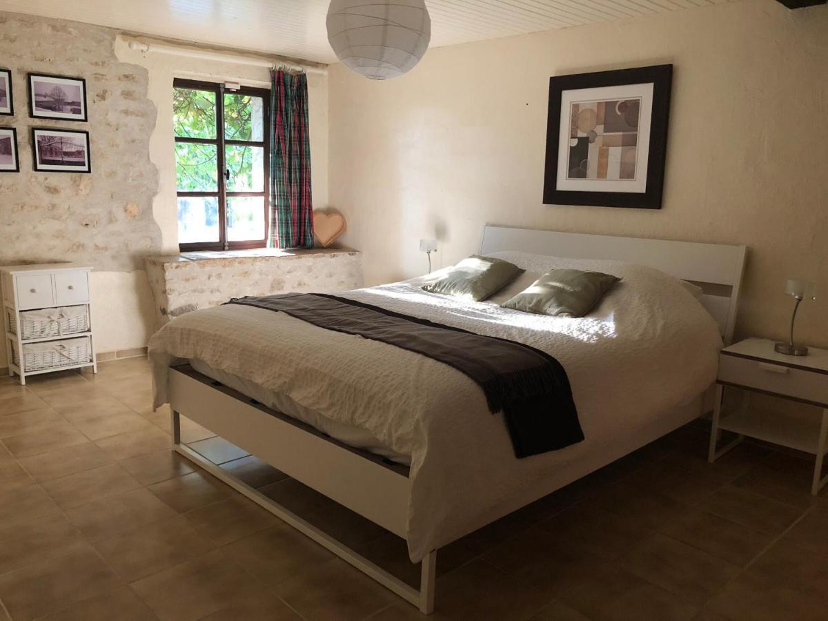 Uniquely Private Holiday Villa In The Charente Puyreaux Kültér fotó