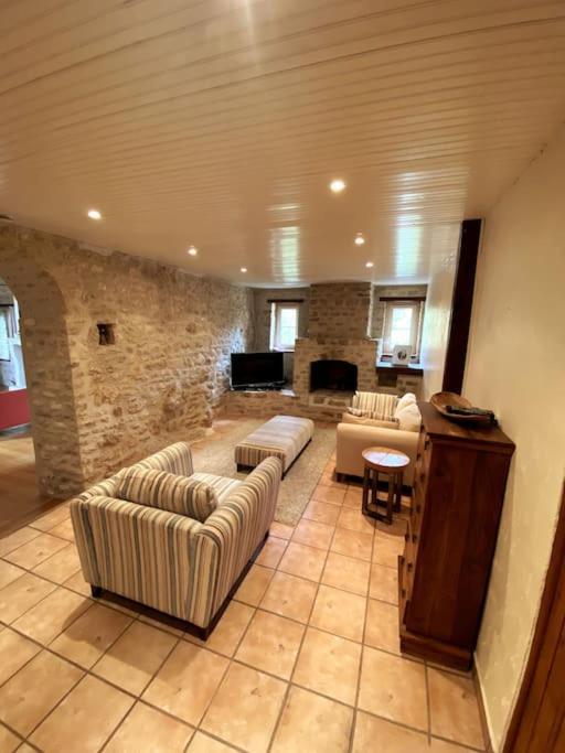 Uniquely Private Holiday Villa In The Charente Puyreaux Kültér fotó