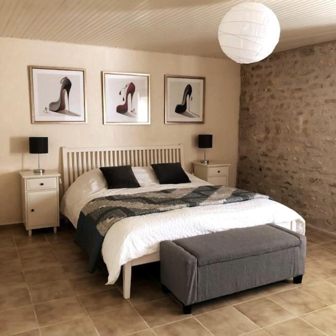 Uniquely Private Holiday Villa In The Charente Puyreaux Kültér fotó