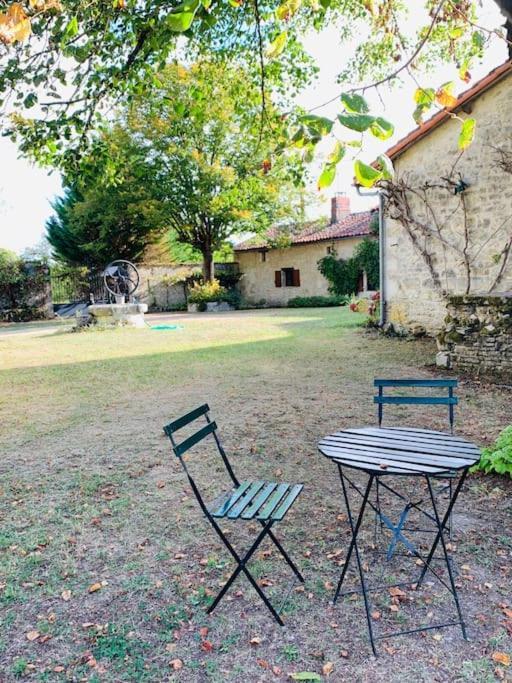 Uniquely Private Holiday Villa In The Charente Puyreaux Kültér fotó